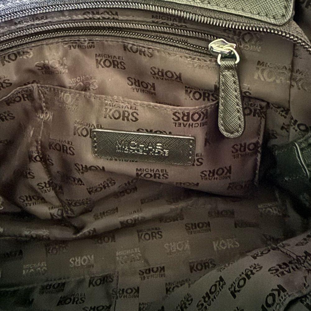 Michael Kors Black Logo Tote Bag - Picture 4 of 15